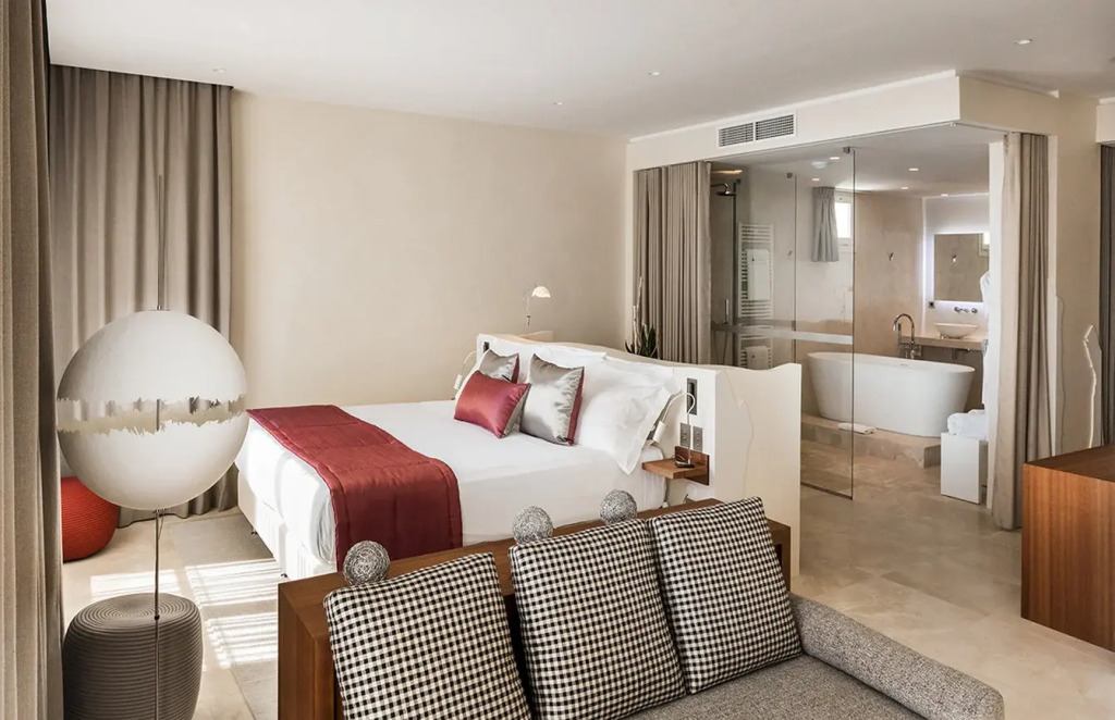 Отель Le Petit Nice Passedat - Relais & Châteaux