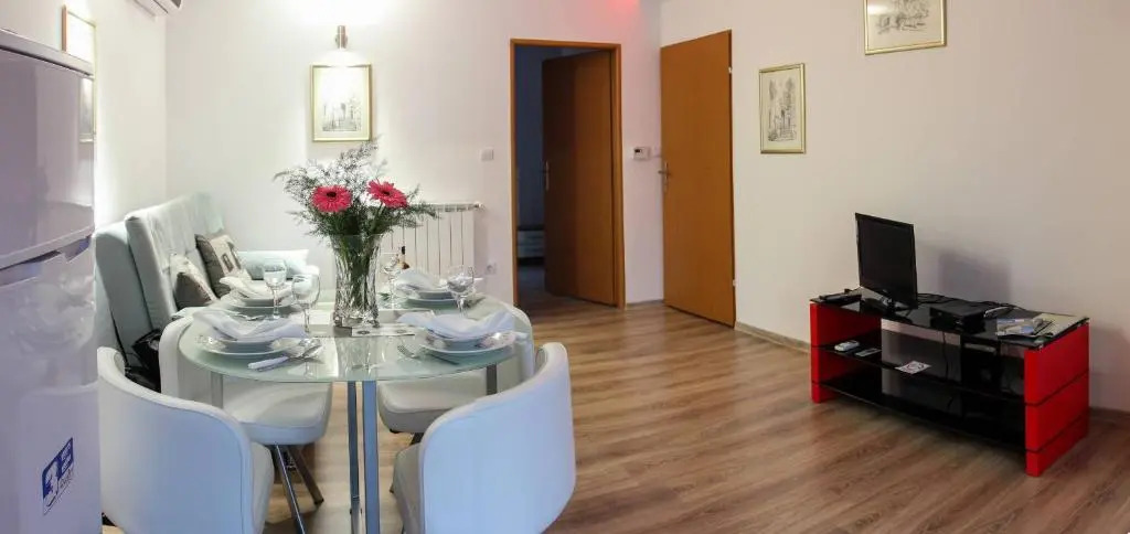 Apartments Sava