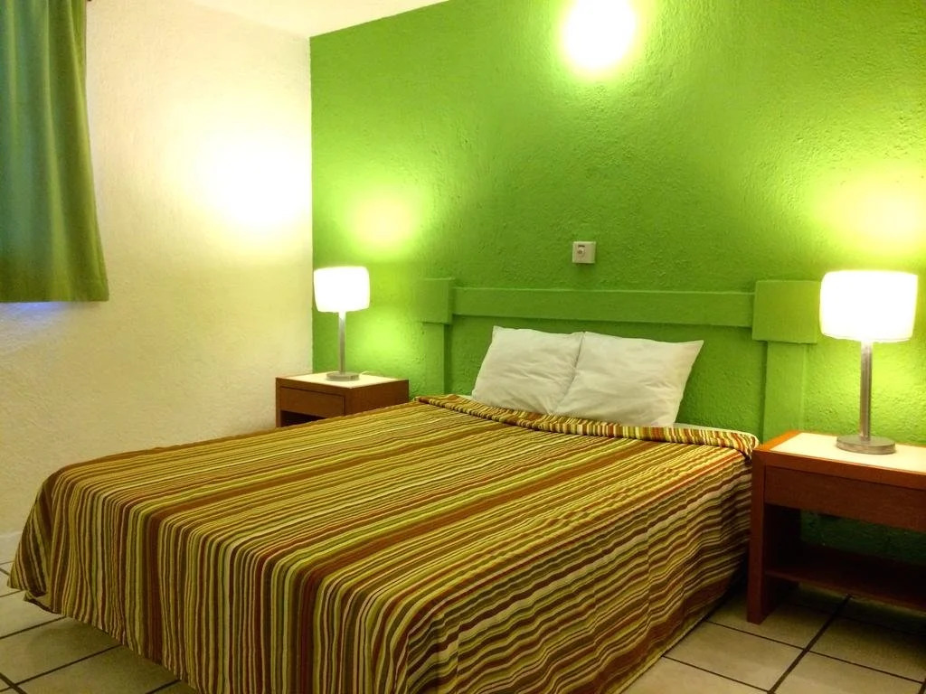 Hotel & Suites Santa Barbara