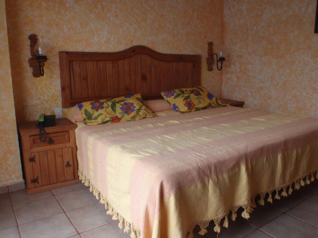 Natural Suites Hotel & Spa