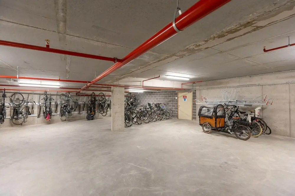 Apartment on the 2nd Floor for Family