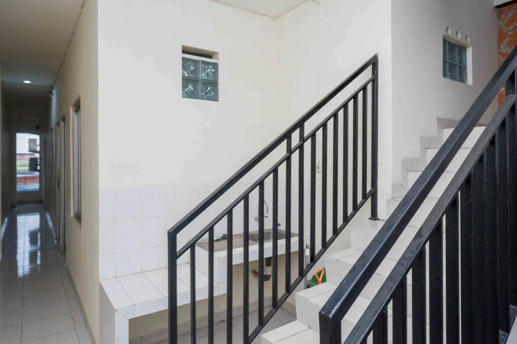 Super OYO 3746 Double Tree Guesthouse