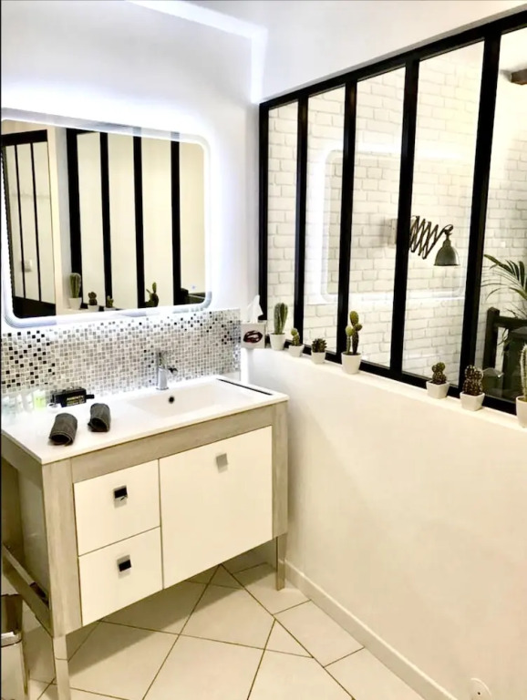 Apartment with One Bedroom in Toulon, with Wifi
