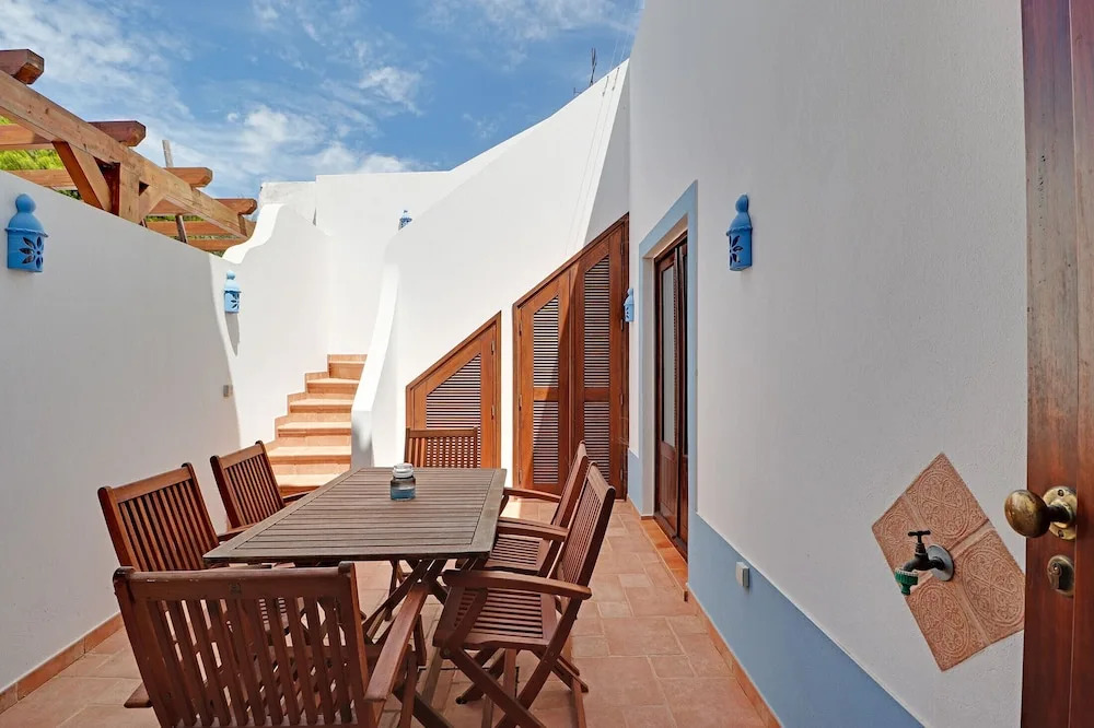 Sagres Typical House By Homing
