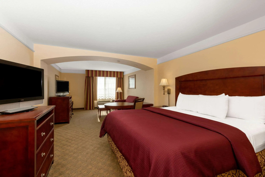 La Quinta by Wyndham Dodge City