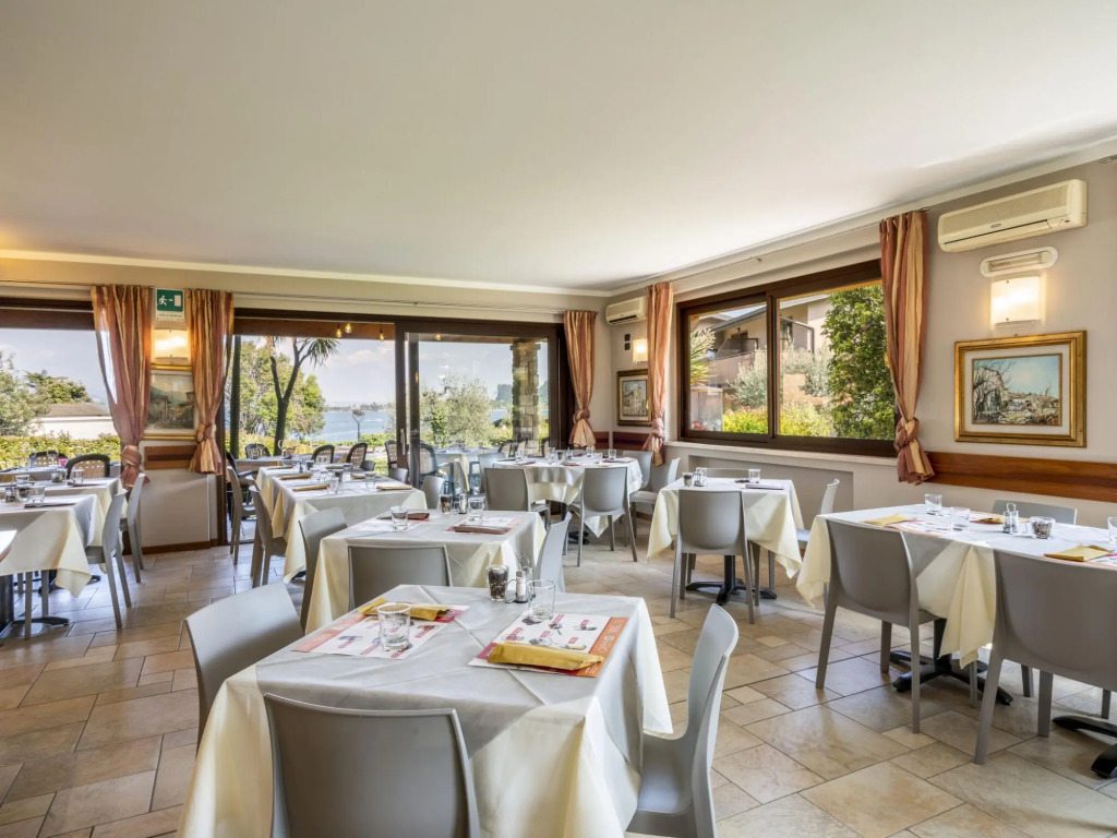 Apartment in Manerba with barbecue