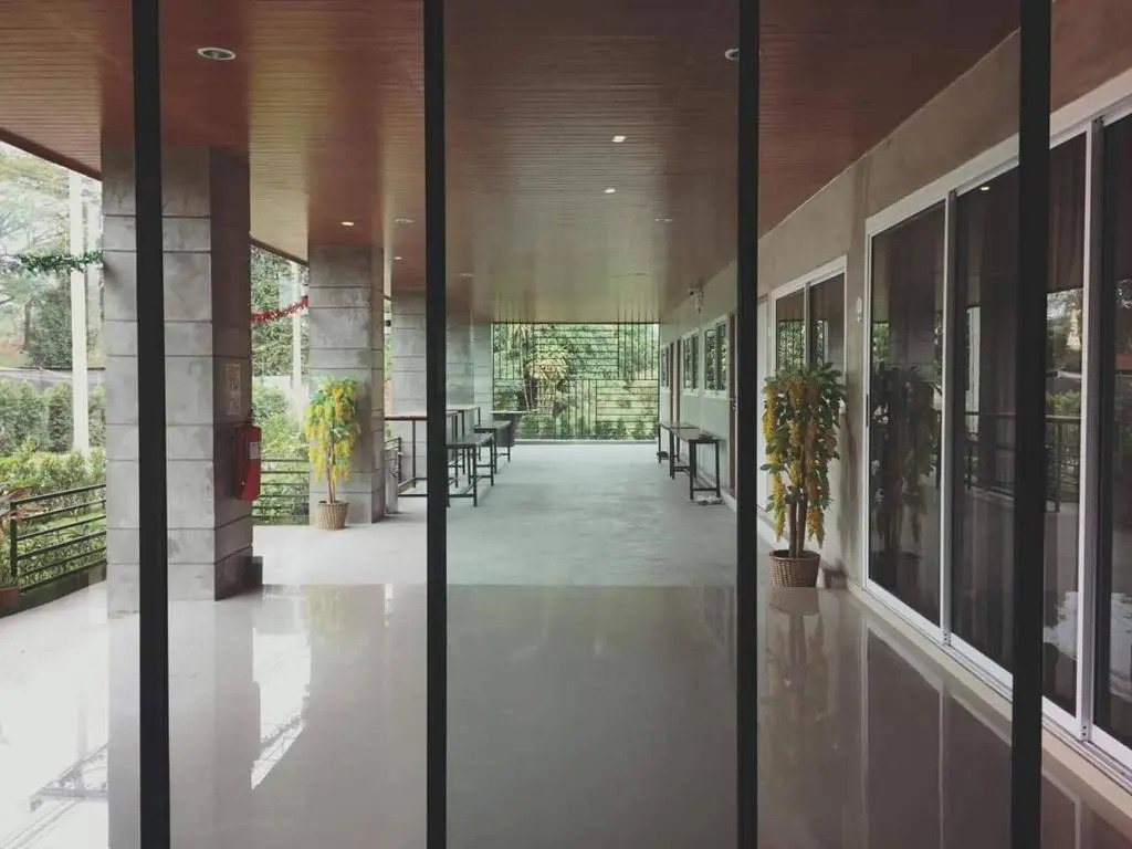 The Day Home Hotel