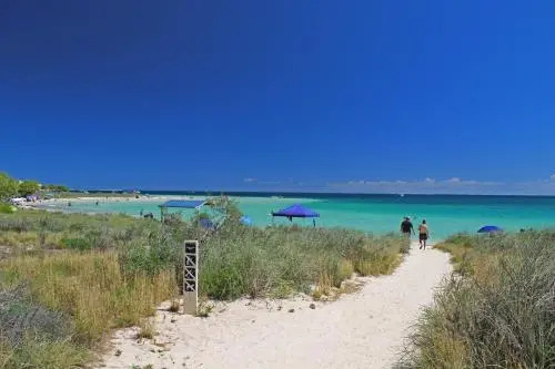 Ningaloo Club Backpackers