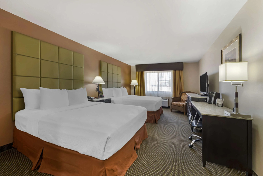 Best Western Plus Country Inn & Suites