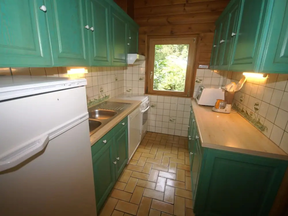 Wooden, Quietly-located Chalet With Garden on the Edge of the Forest in the French Countryside