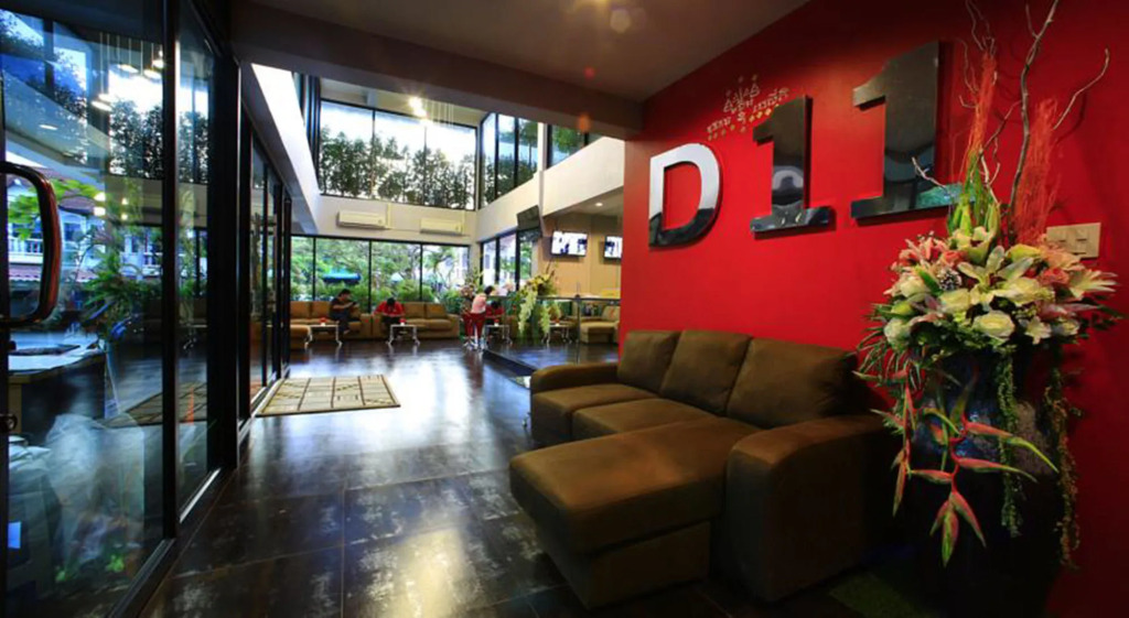 D11 Hotel