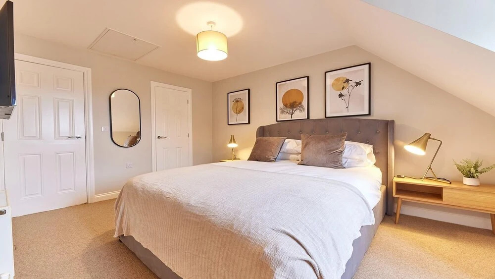 Host Stay Nightingale House