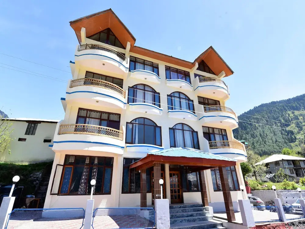 Oyo 12506 Zara Resorts And Hotels
