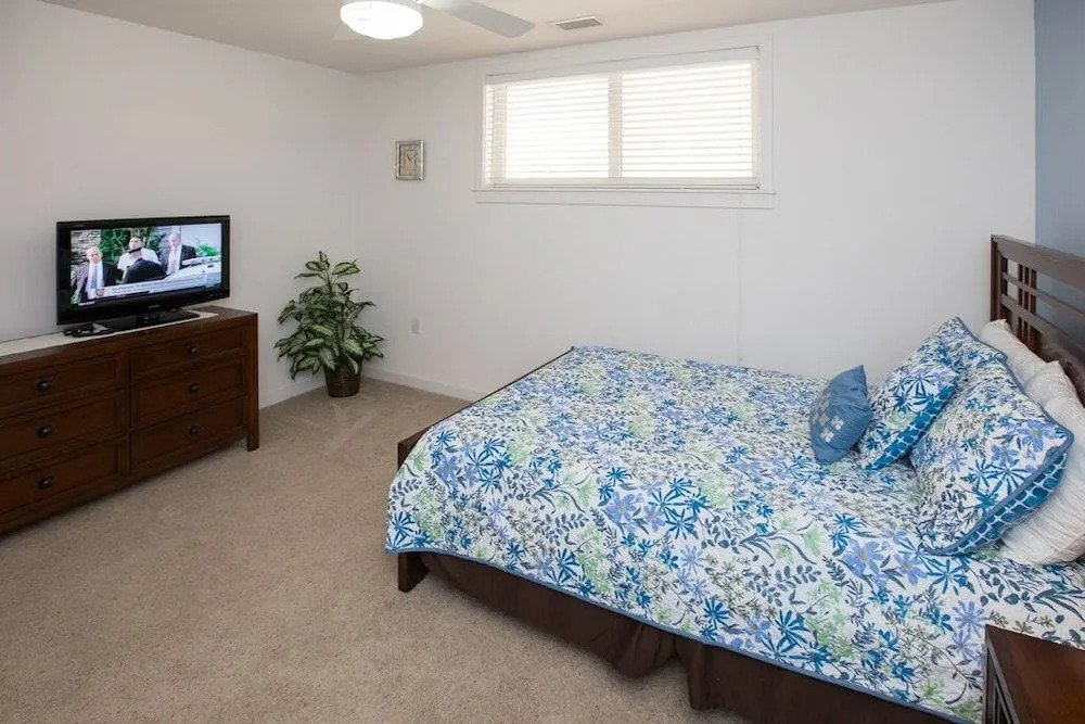 B202 OceanView by RedAwning
