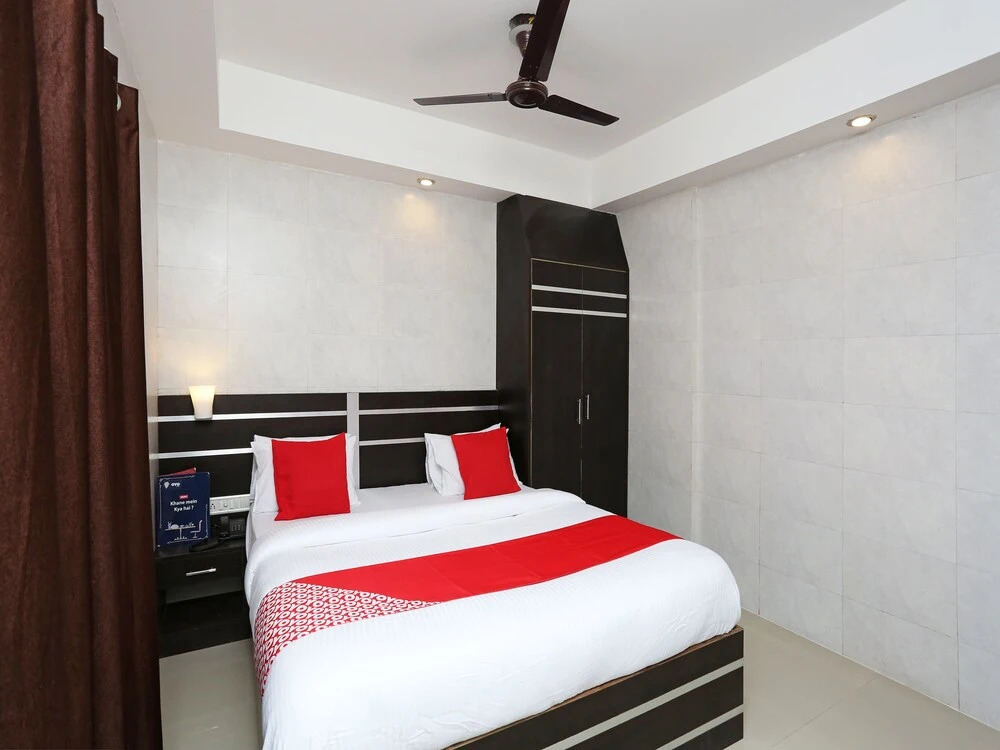 OYO 11869 Kakkson INN