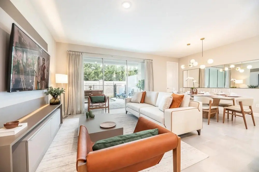 Super Spacious 4 Bedroom Villa 10 min From Disney