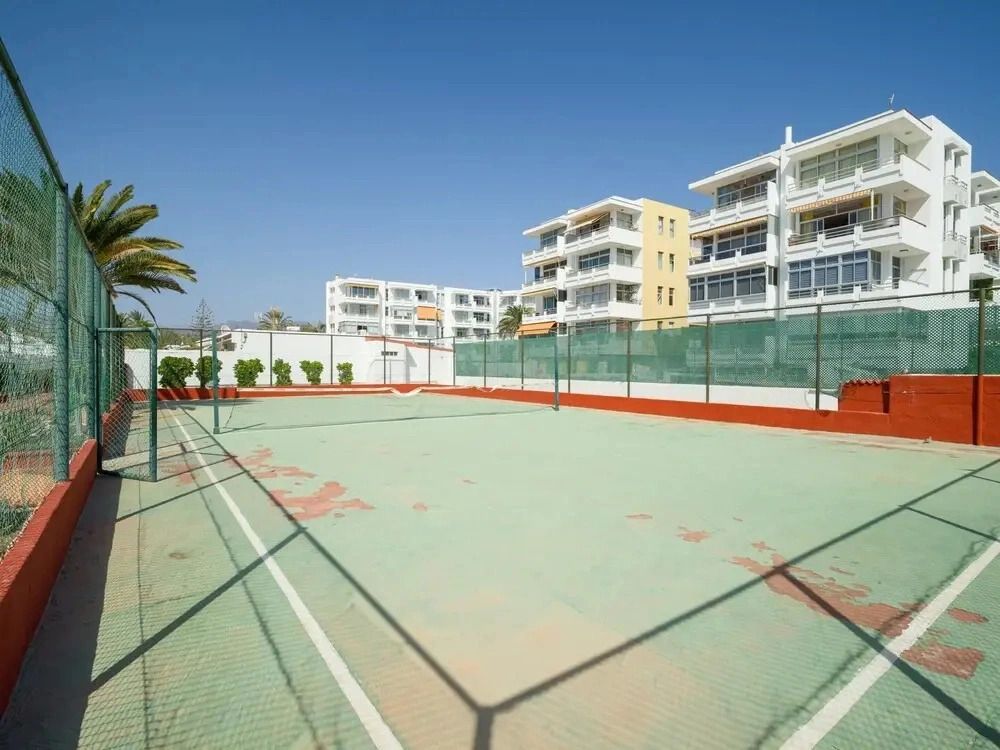 Bungalow in Maspalomas Near Golf & Beach