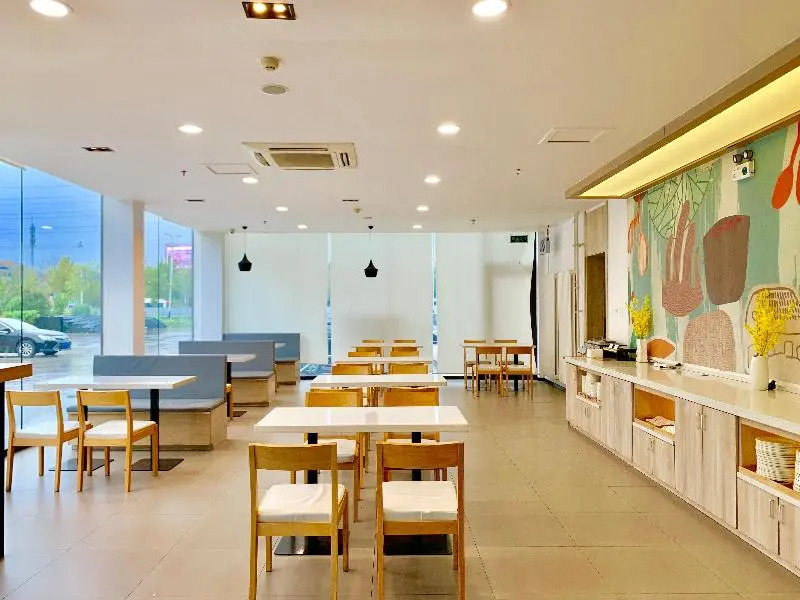 Hanting Hotel Binzhou Bus Station