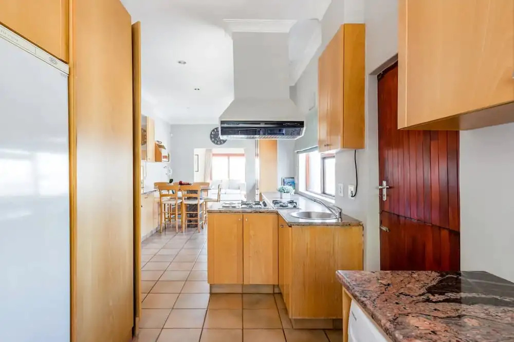 3 Bedroom Hilltop Home with Spectacular Views