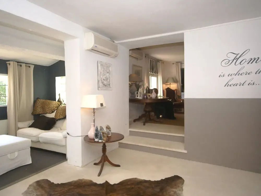 Plush Villa in Villecroze With Private Swimming Pool