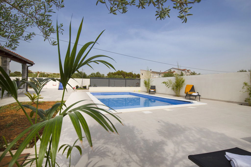 Pool Villa Divna