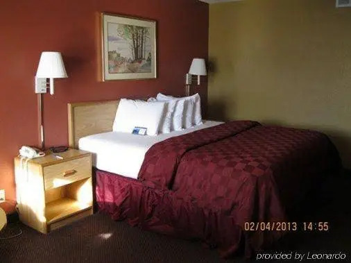 Kansas Express Inn