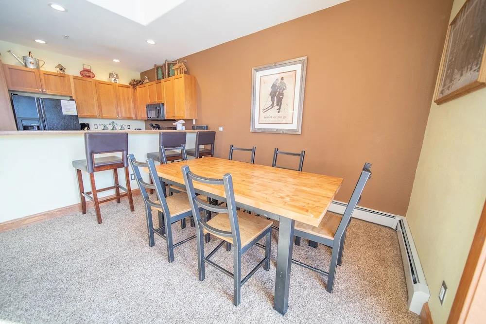 Antlers Gulch 303 by SummitCove Vacation Lodging