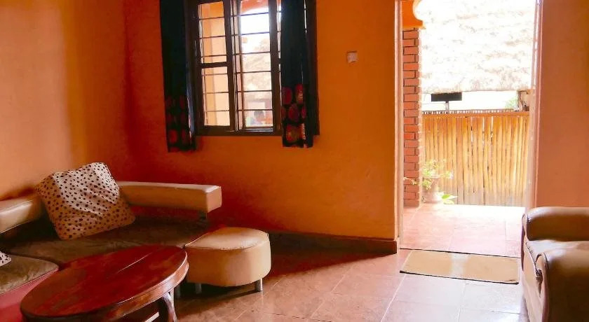 Acacia Hotel