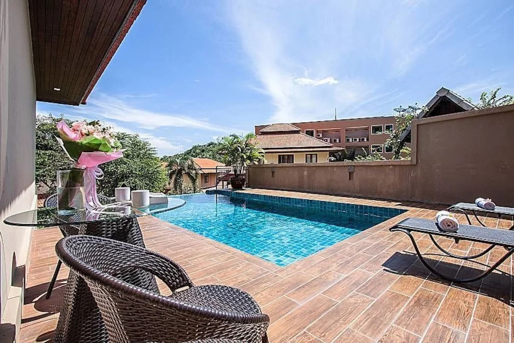 Ban Talay Khaw O12 - 4 Bedrooms