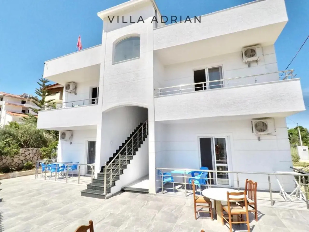 Hotel Villa Adrian