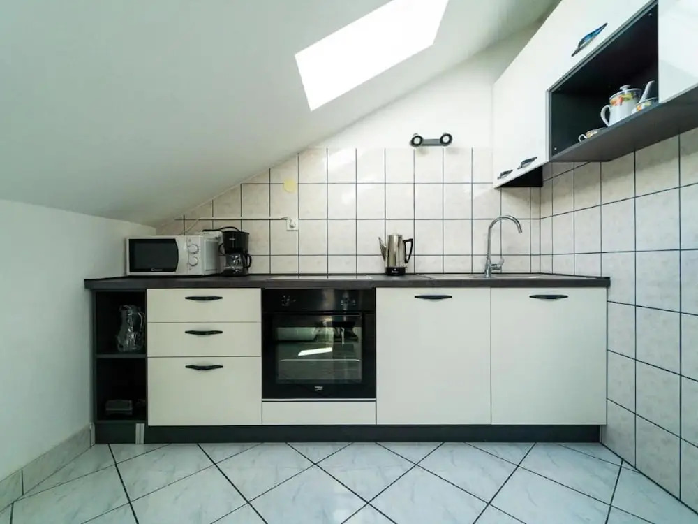 Comfortable Apartment With Balcony in a Quiet Area, Near the Beach