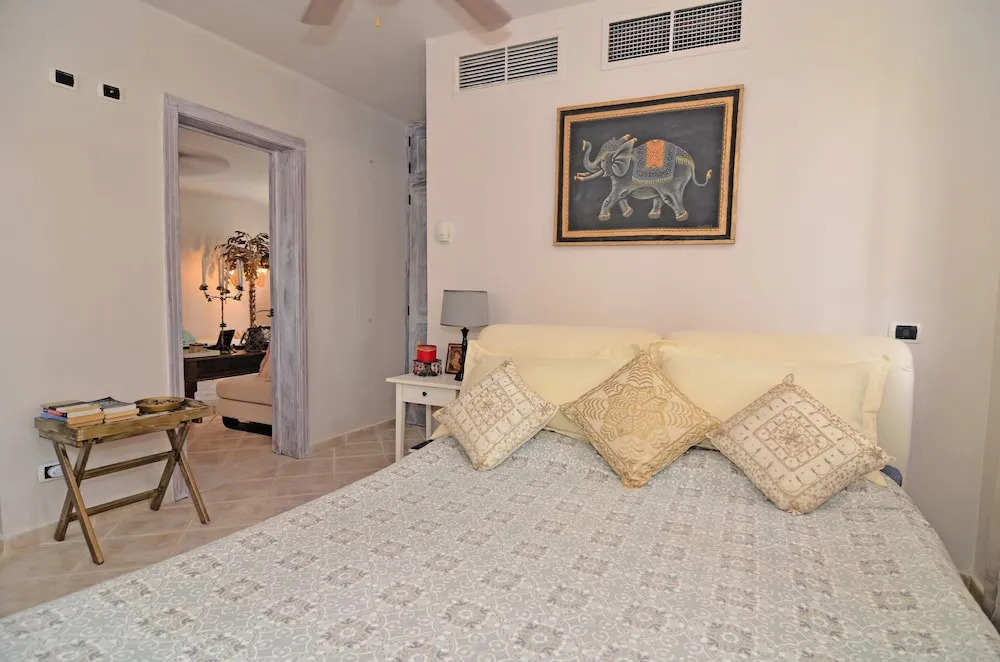 Beach Front Apartment No01