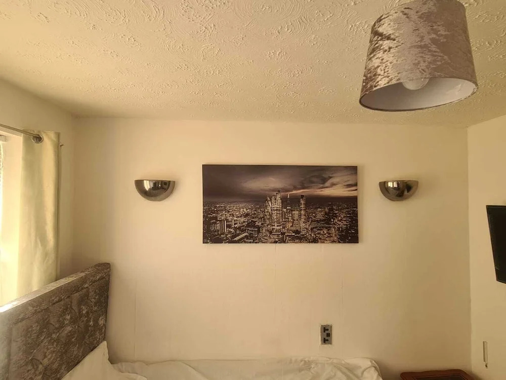 Remarkable 1-bed Apartment in Manchester