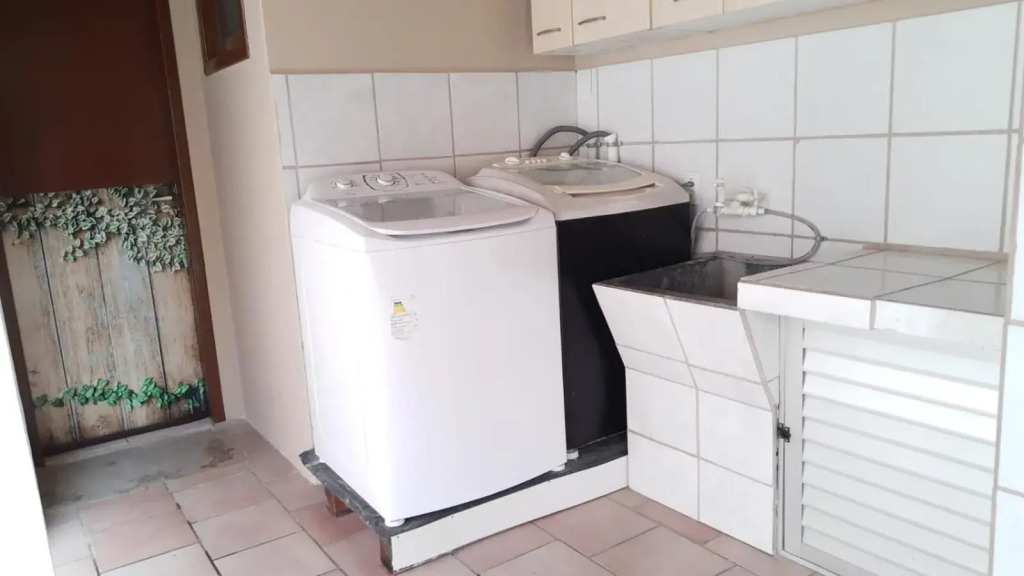 FLAT COM AR COND. WI-FI TV a CABO PERTO DA PRAIA