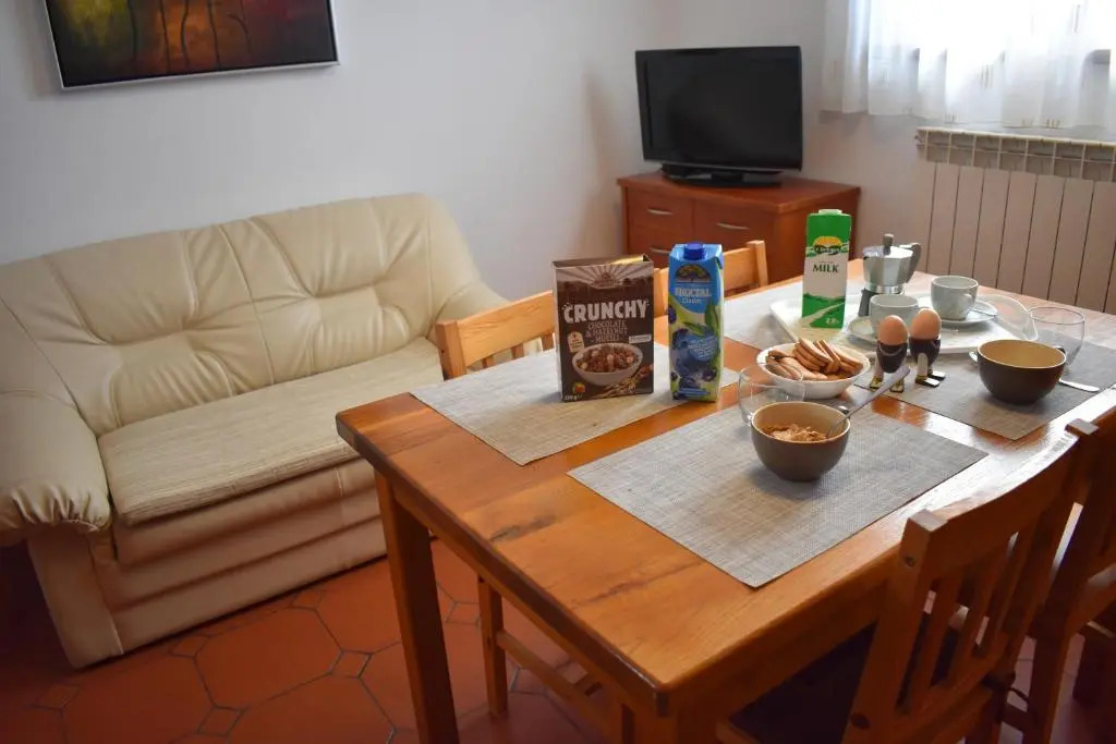 Apartments Leone
