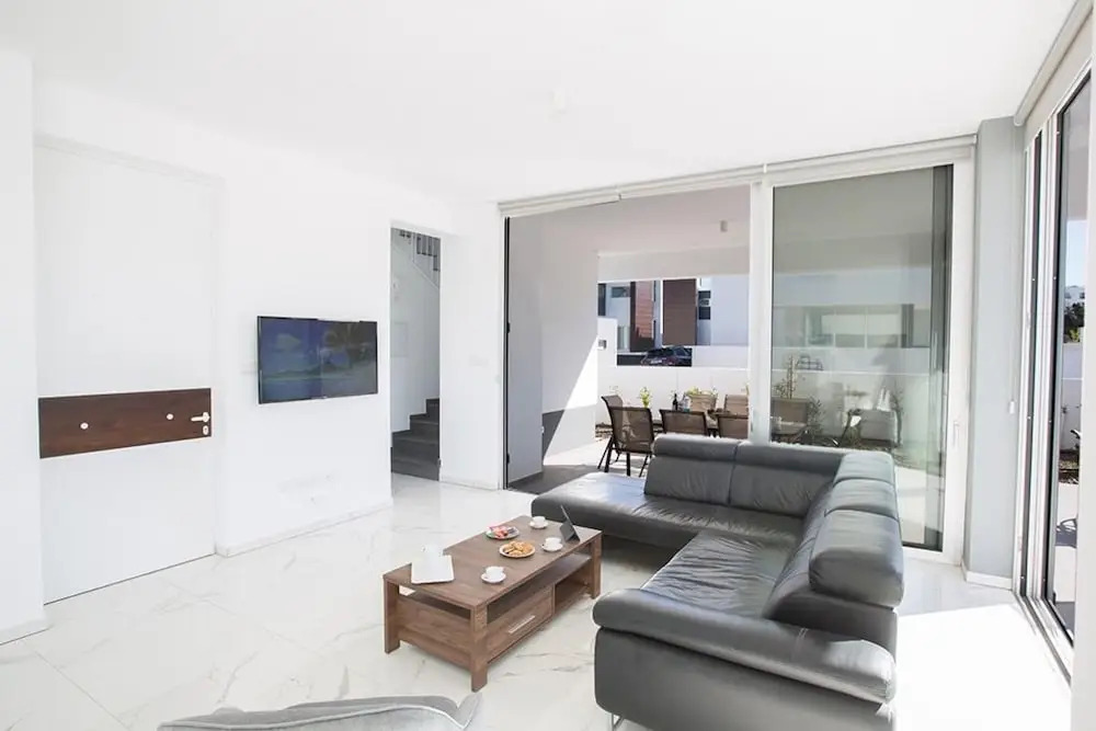 Villa Nina AQ Ol18