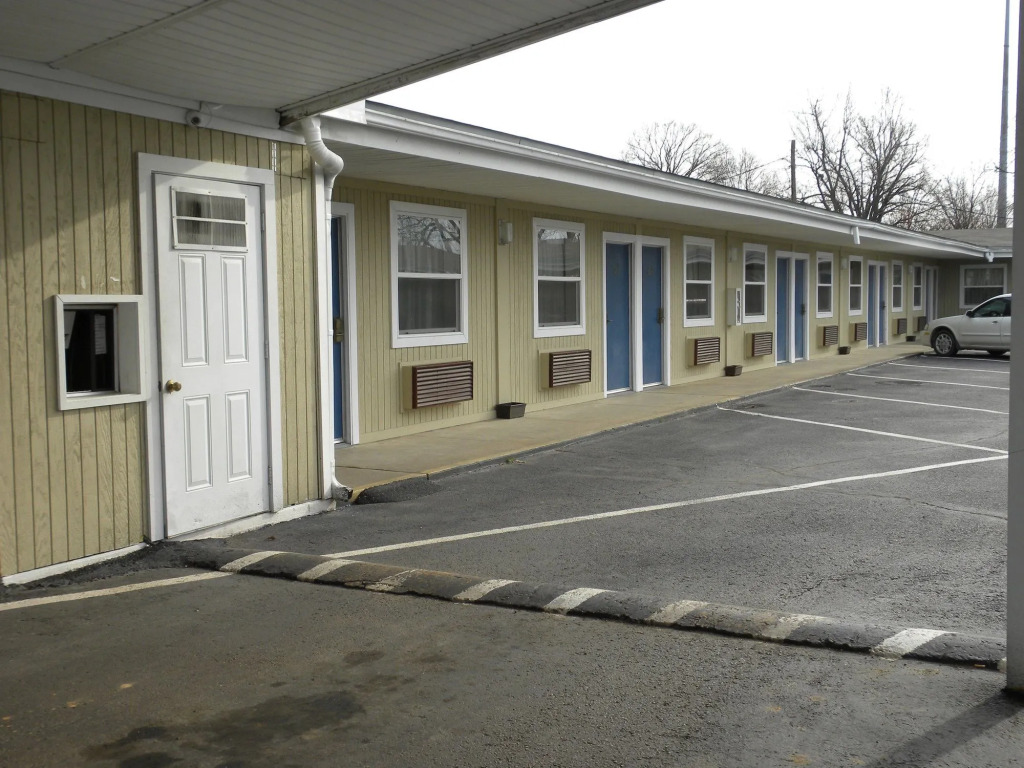 Guest Inn Rogers