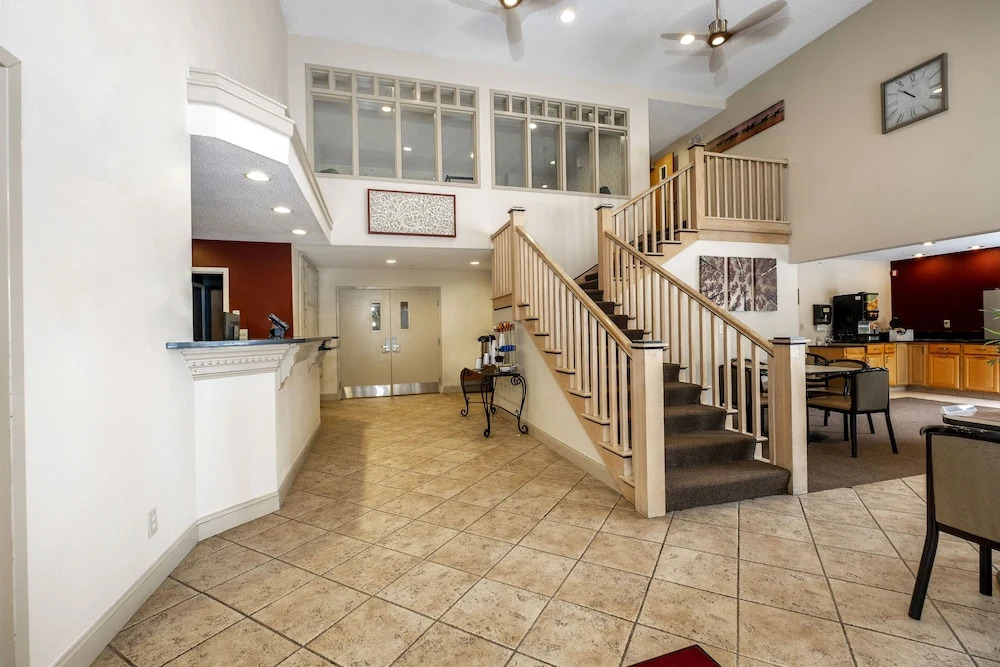Inn At Clifton Park