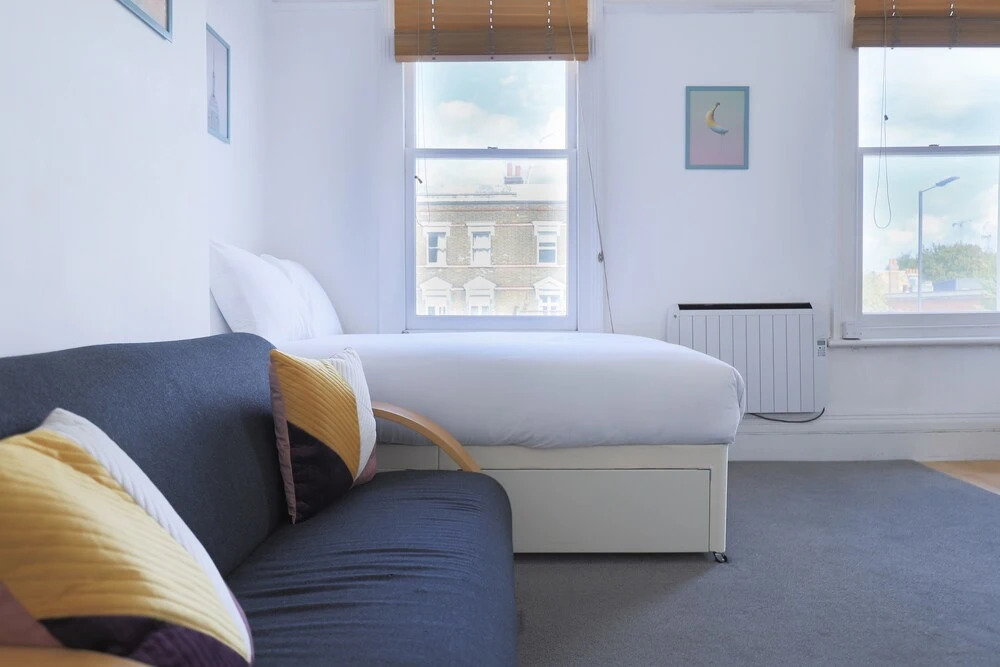 Cosy Studio In West London Fits 2