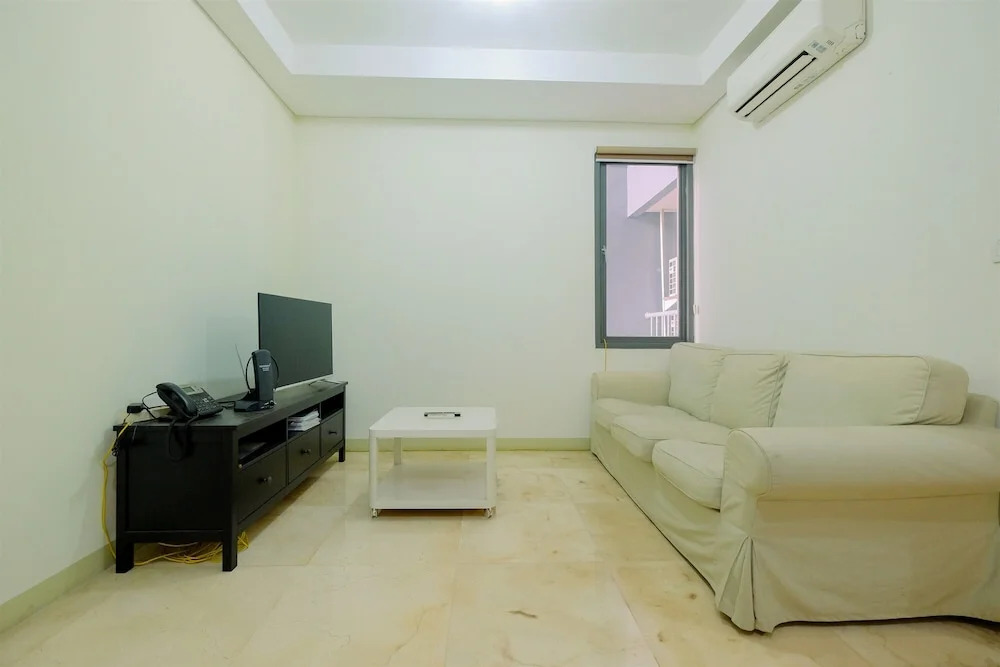 Relaxing 1BR Apartment at L'Avenue Pancoran