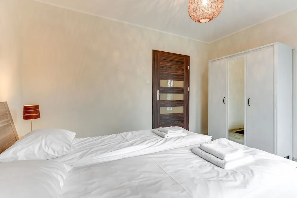 Flats For Rent - Chmielna Riverside