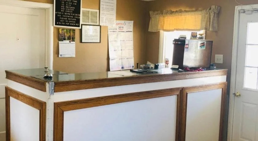 Woodridge Motel