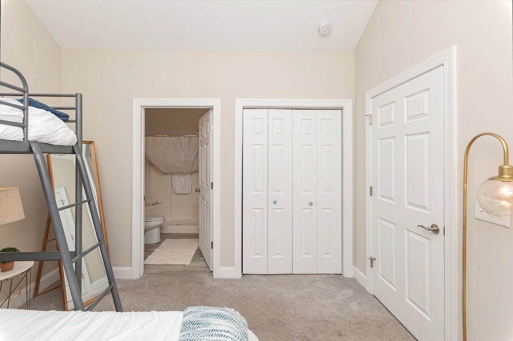 Magnolia North 4878-304