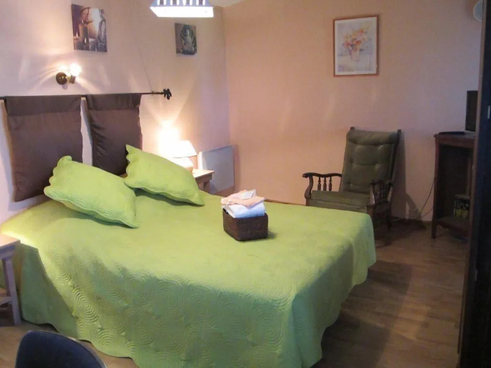 Chambres, Table dHôtes et Gites Les Mesanges