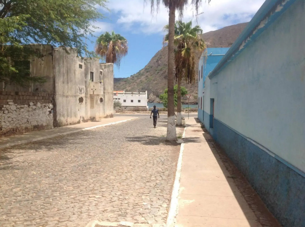 Casa Cabral : Big Apartment next to the beach