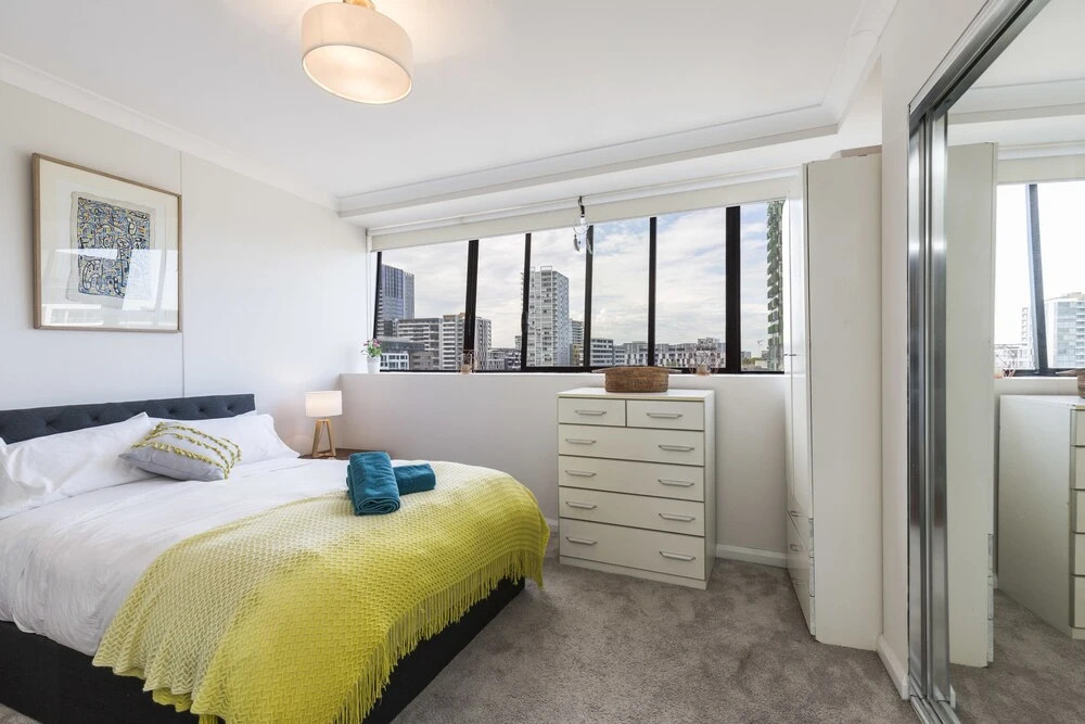 Sunny AC Sydney 2 Bedroom Apt