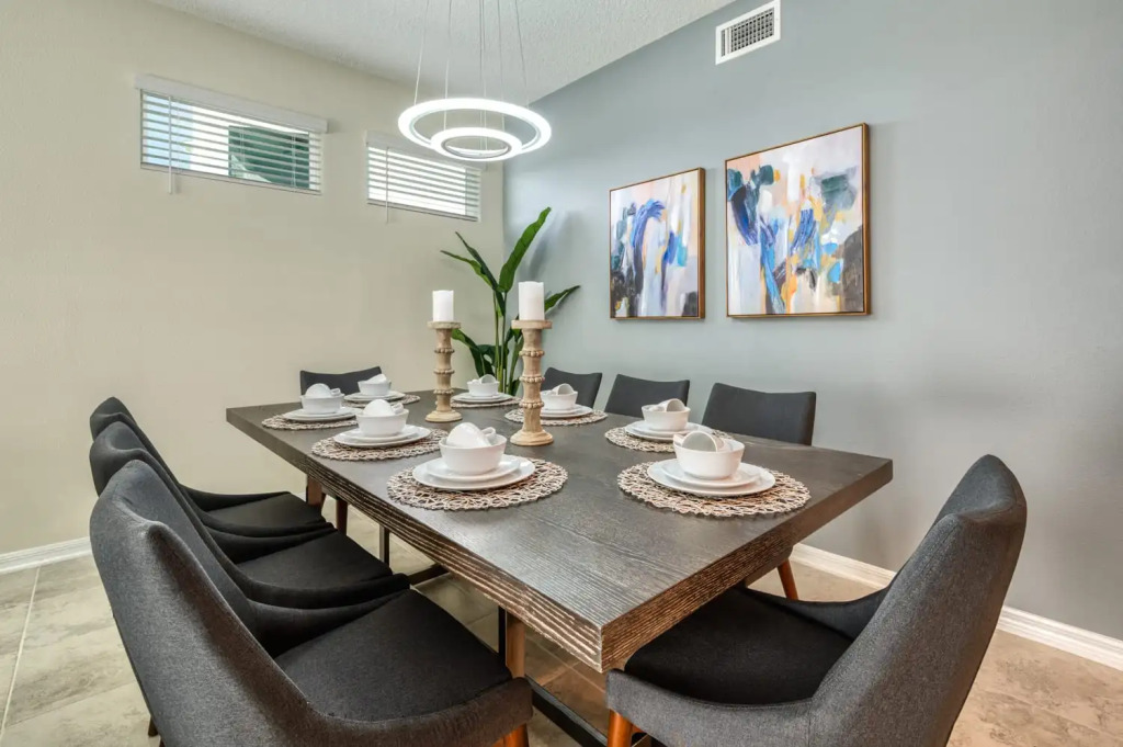 Sweet home condo with Mickey themed bedroom near Disney