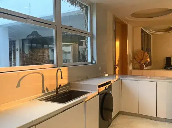 Jianshe Hotel Villa (Huidong Xunliao Bay Jiumingyuhai Branch)