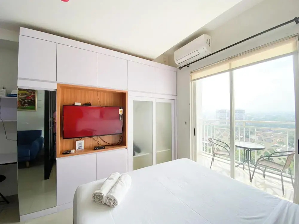 Best Choice And Modern Studio At Apartment Mataram City