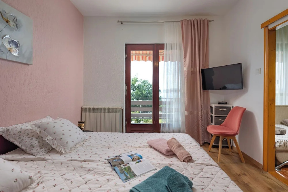 Kostrena Apartment Maja